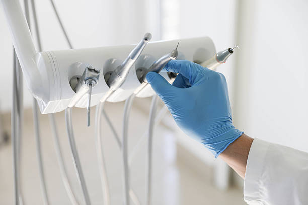 Professional Tooth Extraction technician working in Puyallup, WA